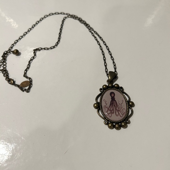 Octopus statement necklace - Picture 2 of 2